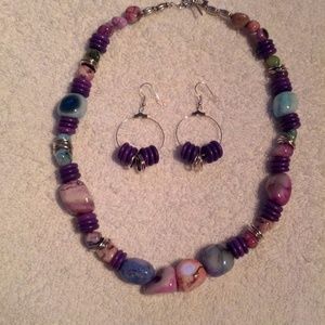 Necklace/earnings set